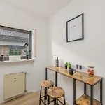 Amaela Design-wohnung, Sap, Parkplatz, Balkon, Neu *