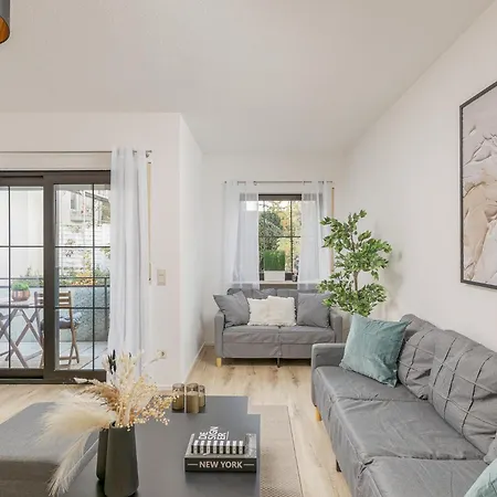 Amaela Design-wohnung, Sap, Parkplatz, Balkon, Neu アパート *
