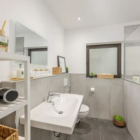 Amaela Design-wohnung, Sap, Parkplatz, Balkon, Neu ヴァルドルフ